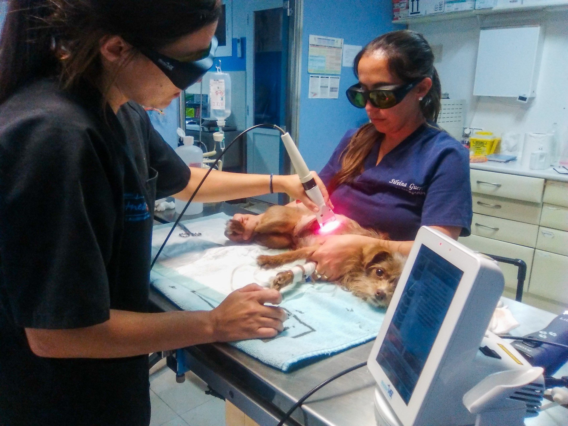 Tratamiento de una herida infectada con terapia con laser